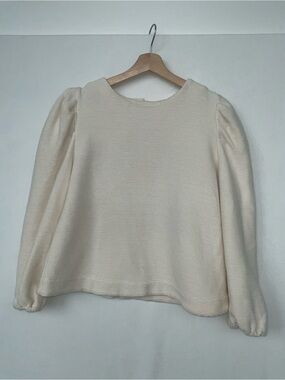 Buru Cream Puff-Sleeve Ribbed Blouse